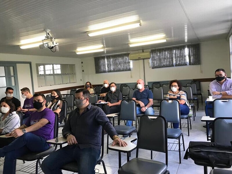 prefeitura-municipal-de-arambare-participa-de-reunioes-do-corede-centro-sul