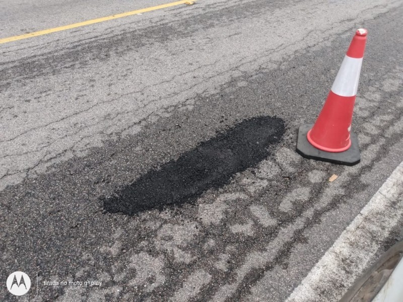 prefeitura-de-arambare-realiza-o-servico-de-tapa-buracos